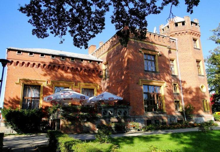 Hotel Zamek Karnity Miłomłyn Exterior foto